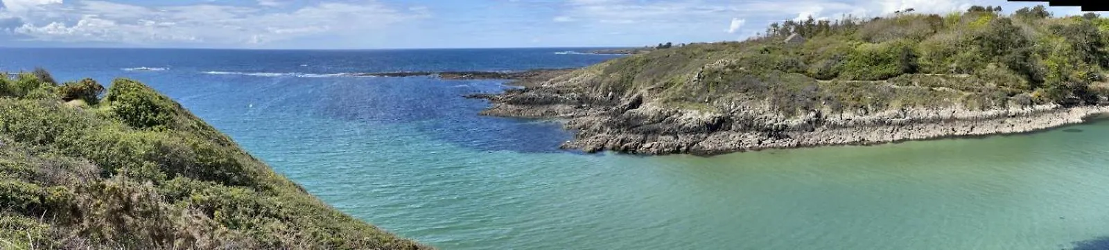 Chaumiere Bord De Mer Keranquernat